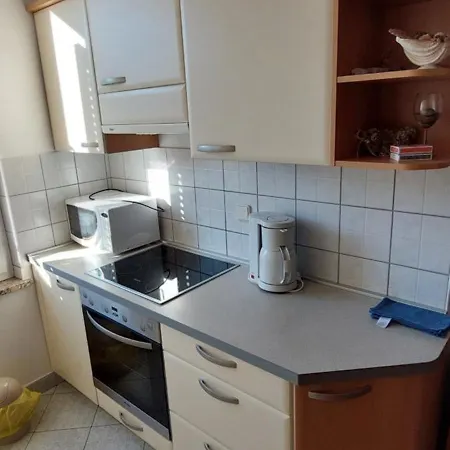 Primorska Apartment *